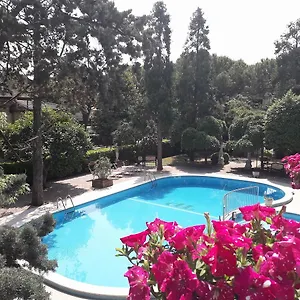 Hotell New Tiffany's Park